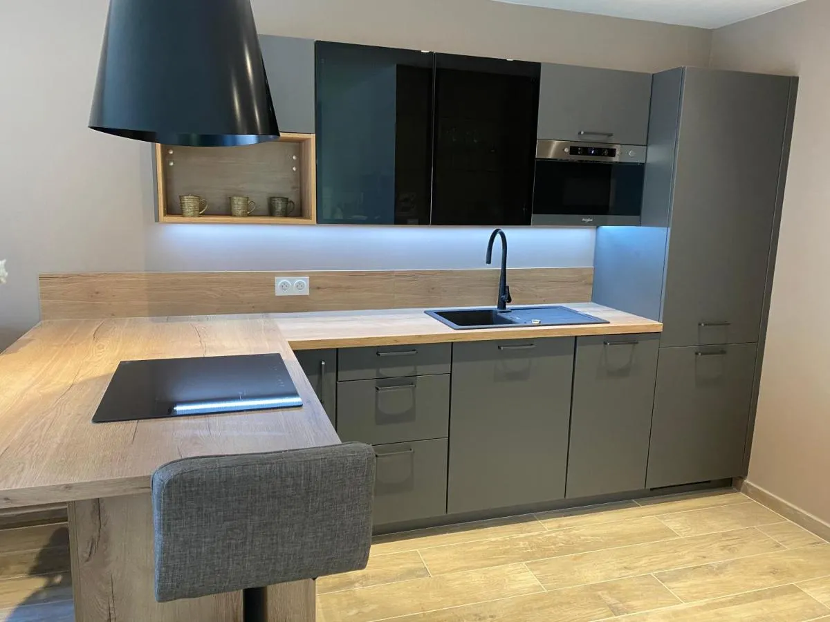 Image 1 of Villa Del Mar Bord de mer Palm Beach Cannes