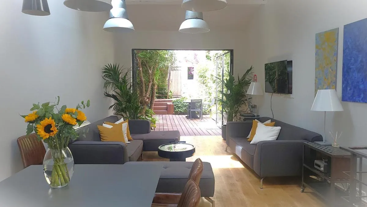 Image 4 of Villa Le Loft by Festif Azur 4 stars house with garden, 5 min walk from Palais des Festivals, beaches and Croisette