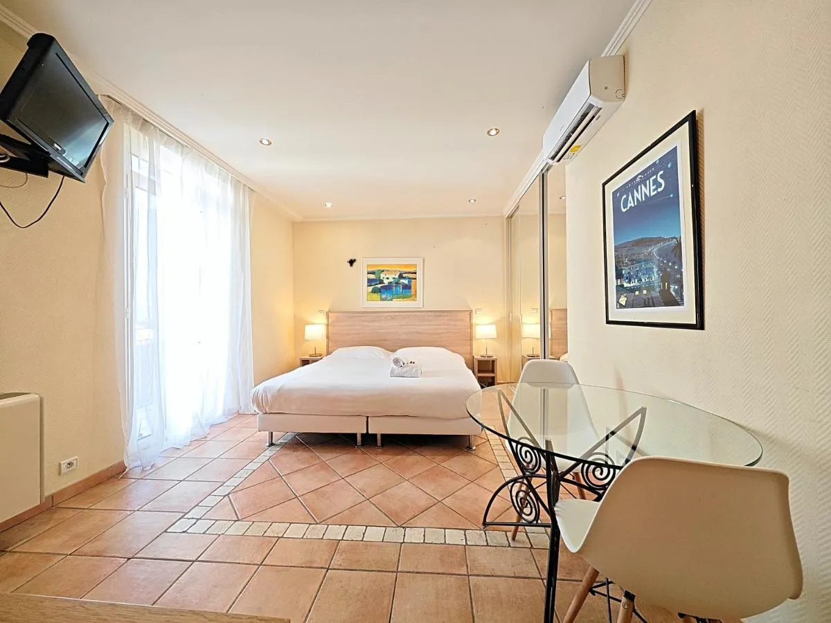 Image 1 of Viva Riviera Residence Commandant André