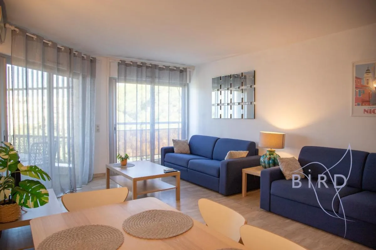 Image 4 of Vue Mer et Esterel Cannes just next to the beach