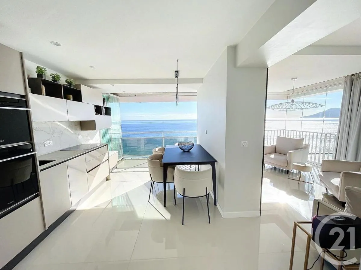 Image 3 of Vue mer exceptionnelle – Appartement Deluxe