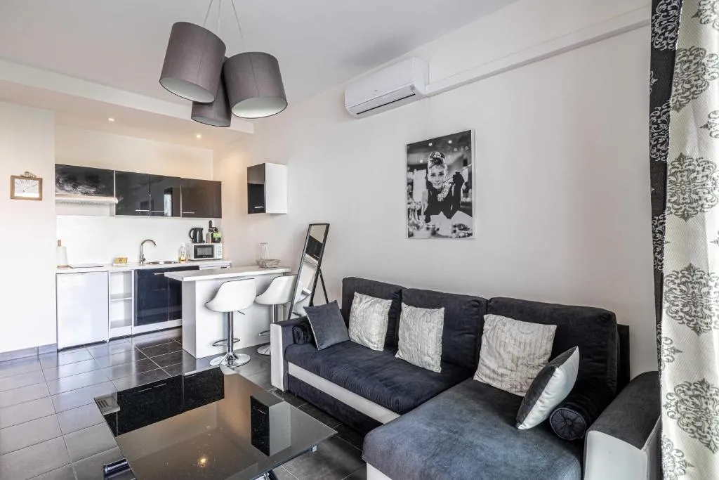 Image of Welcoming Apartment with parking – Croisette