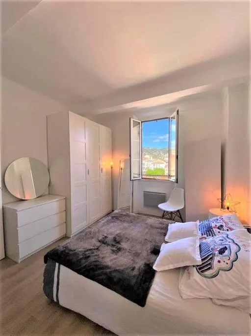 Image 3 of “ BonJour” Au cœur et au calme