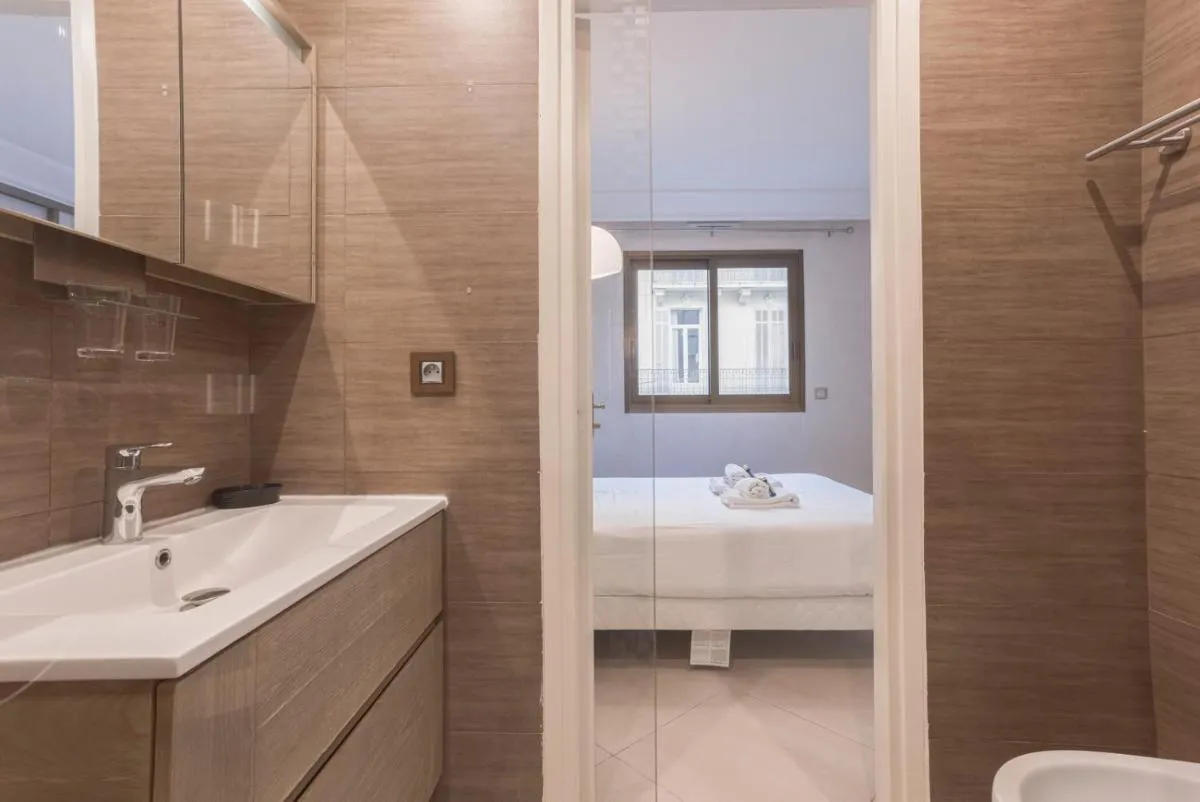 Image 6 of ” Eden Palace ” CityCenter – Terrasse – Clim – Wifi