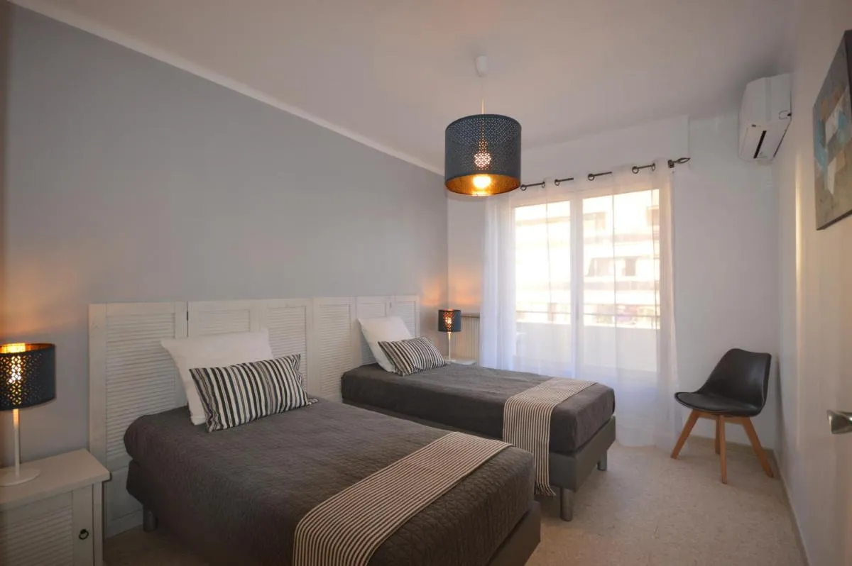 Image 1 of ” Lecerf ” CityCenter – CONGRES – Wifi – Clim