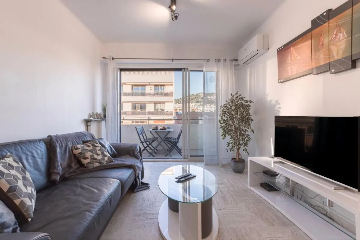 Image 4 of ” Lecerf ” CityCenter – CONGRES – Wifi – Clim