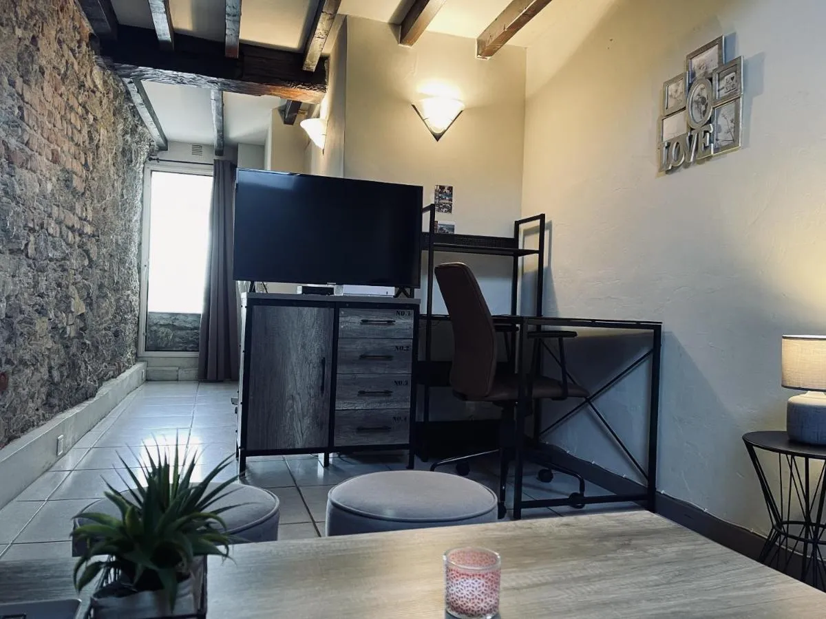 Image 1 of appartement duplex a deux pas du port