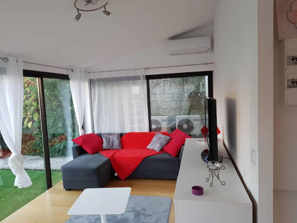 Image 4 of les orangers