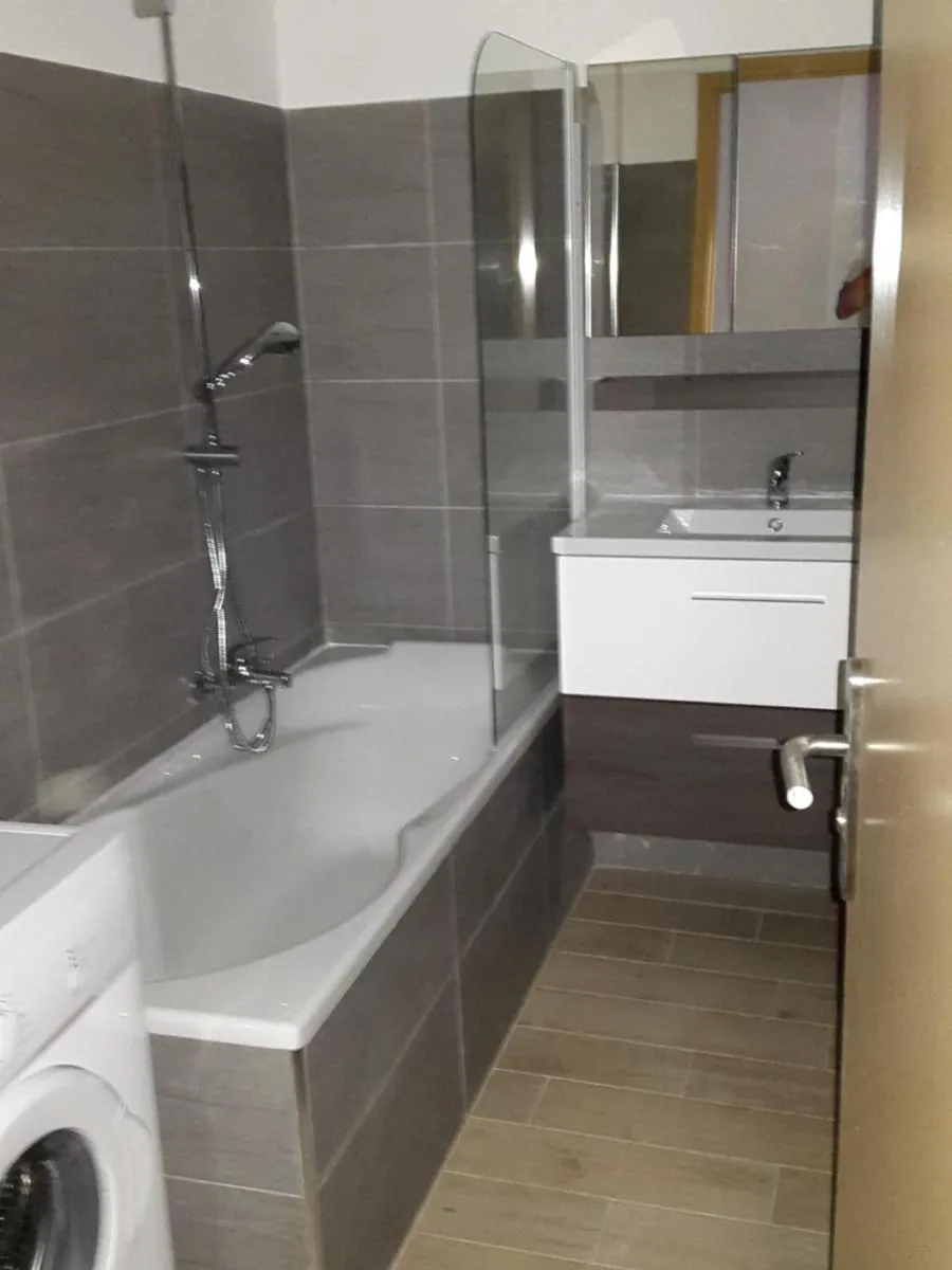 Image 2 of les orangers