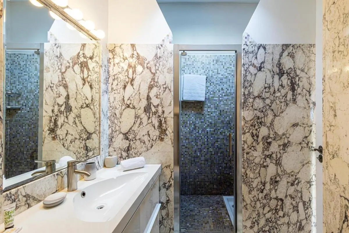 Image 2 of 13 ANDRE2 – Very nice duplex apartment, 100m from La Croisette and beaches