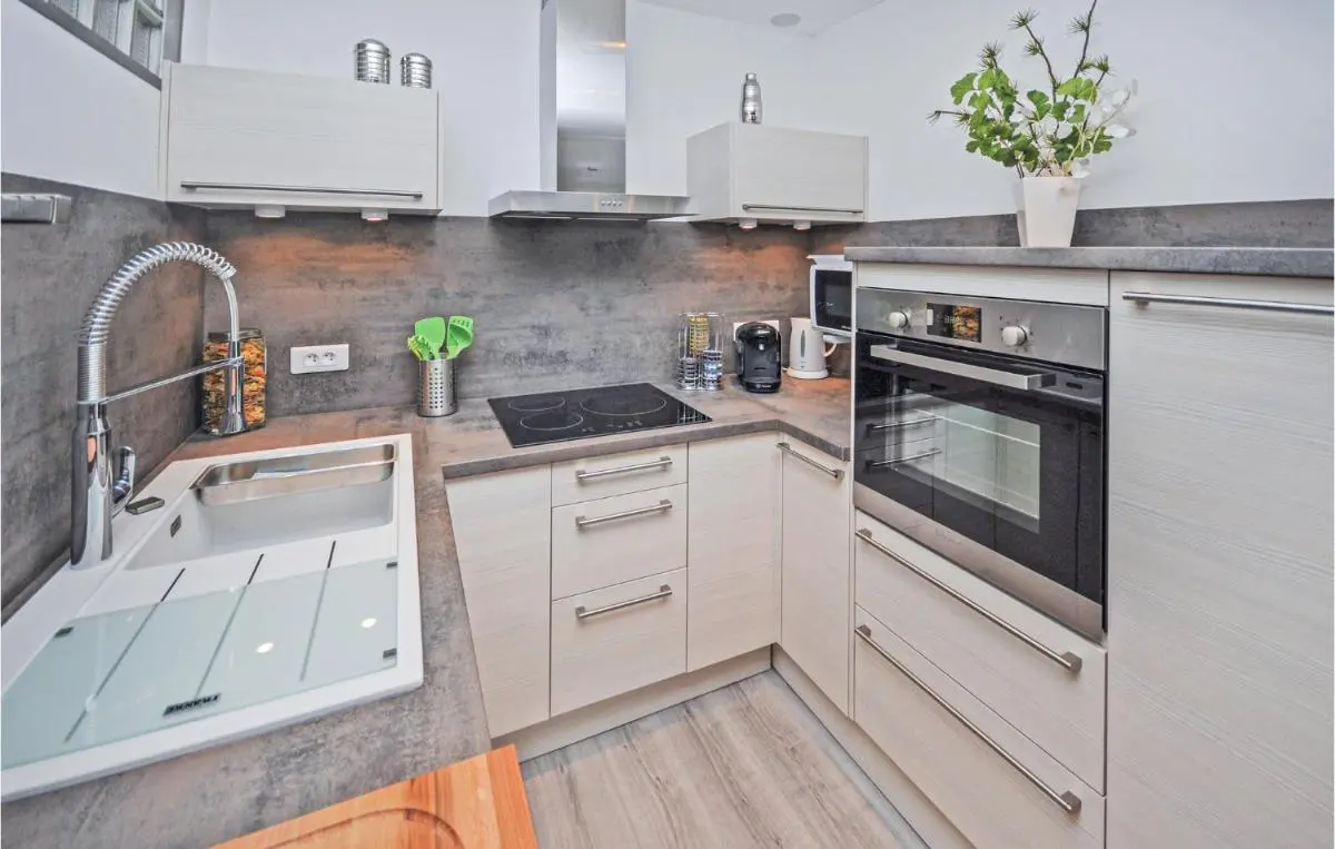 Image 6 of 2 Bedroom Awesome Apartment In Cannes