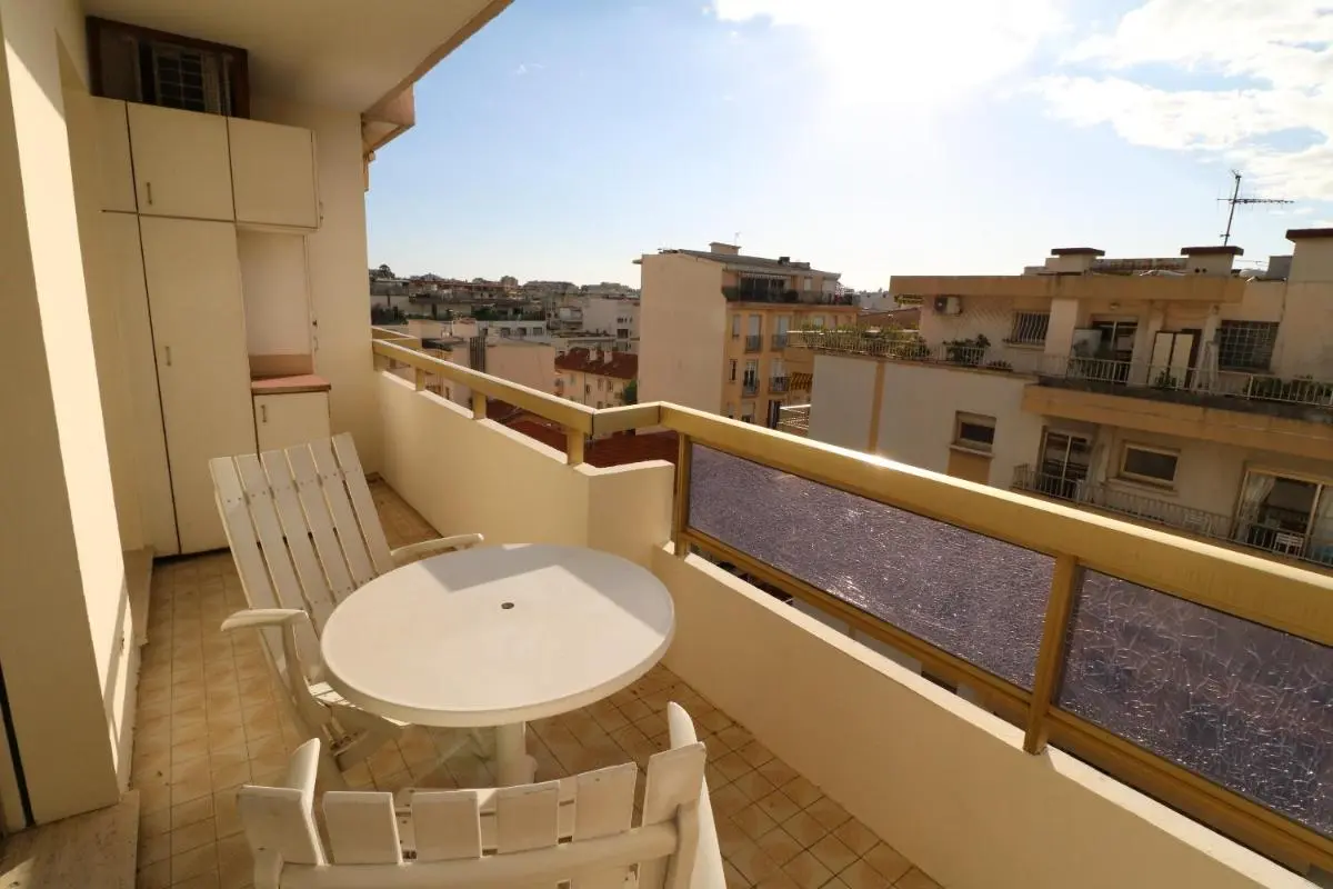 Image 5 of 2 bedroom & studio Palais Royal 2 mins from Croisette and Carlton