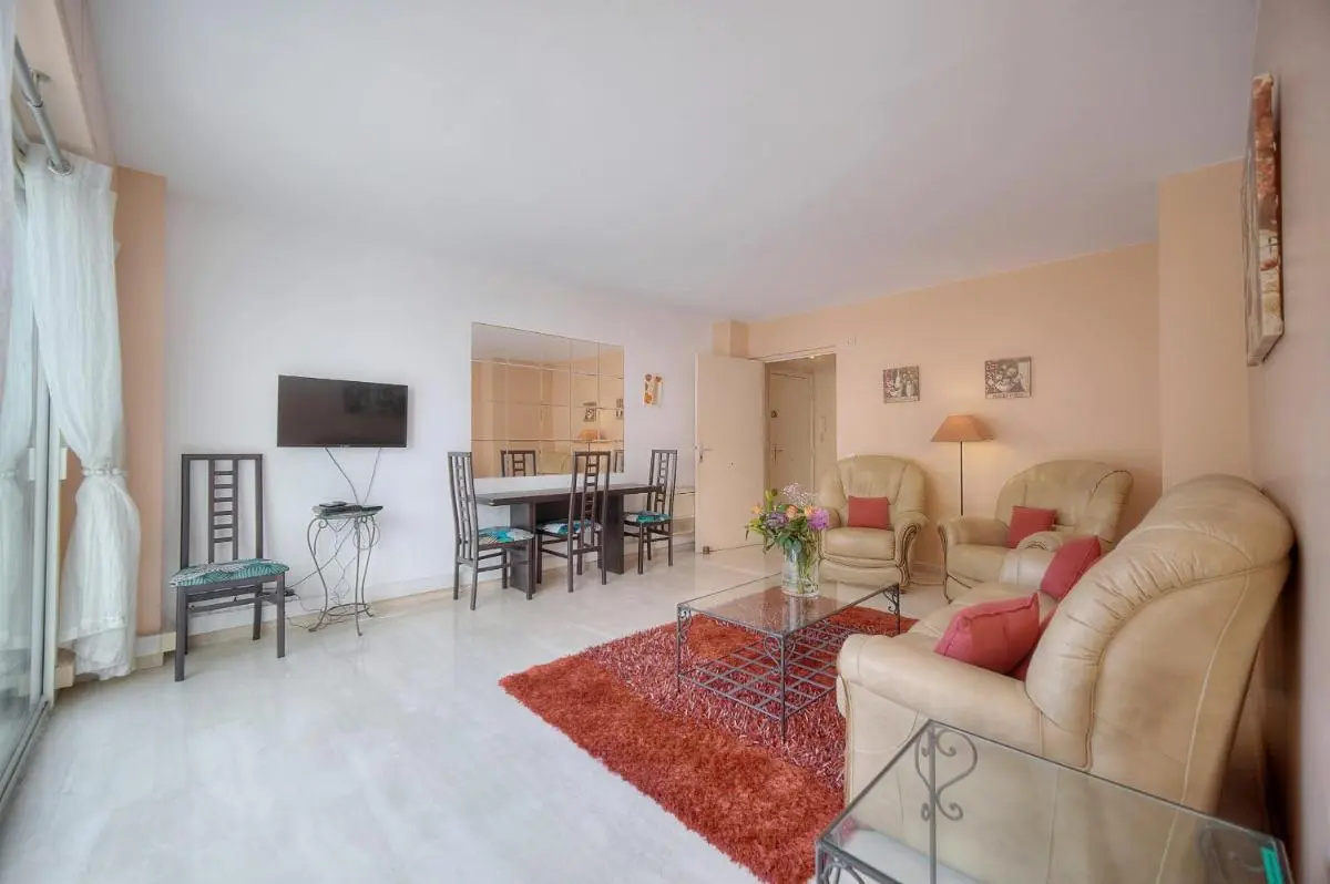 Image 4 of 3 PIECES en DUPLEX , CENTRAL A2B103