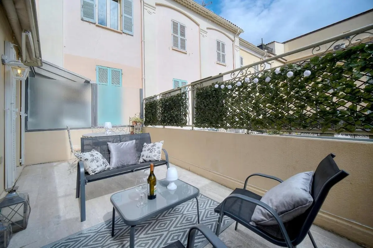 Image 5 of 3 PIECES en DUPLEX , CENTRAL A2B103