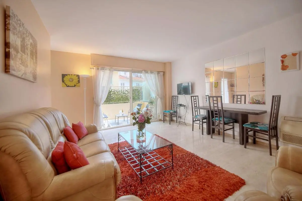 Image 3 of 3 PIECES en DUPLEX , CENTRAL A2B103