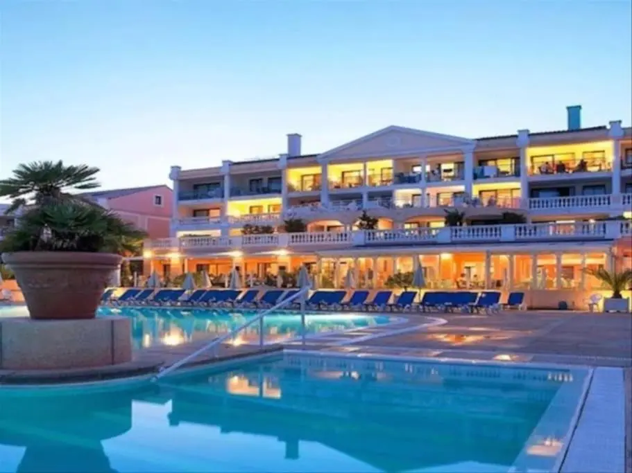 Image 3 of 4 people with Pool Tennis Parking air cond