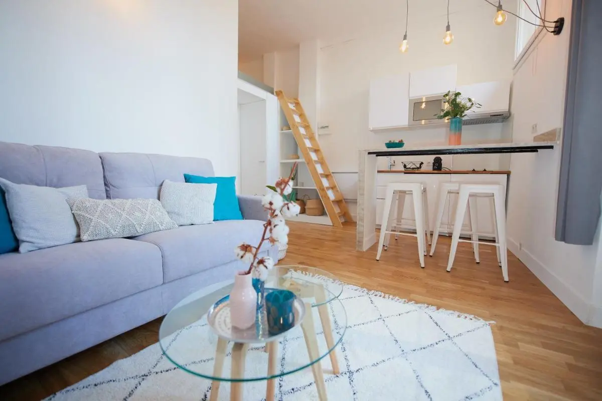 Image 2 of 6 Rue Coste Corail