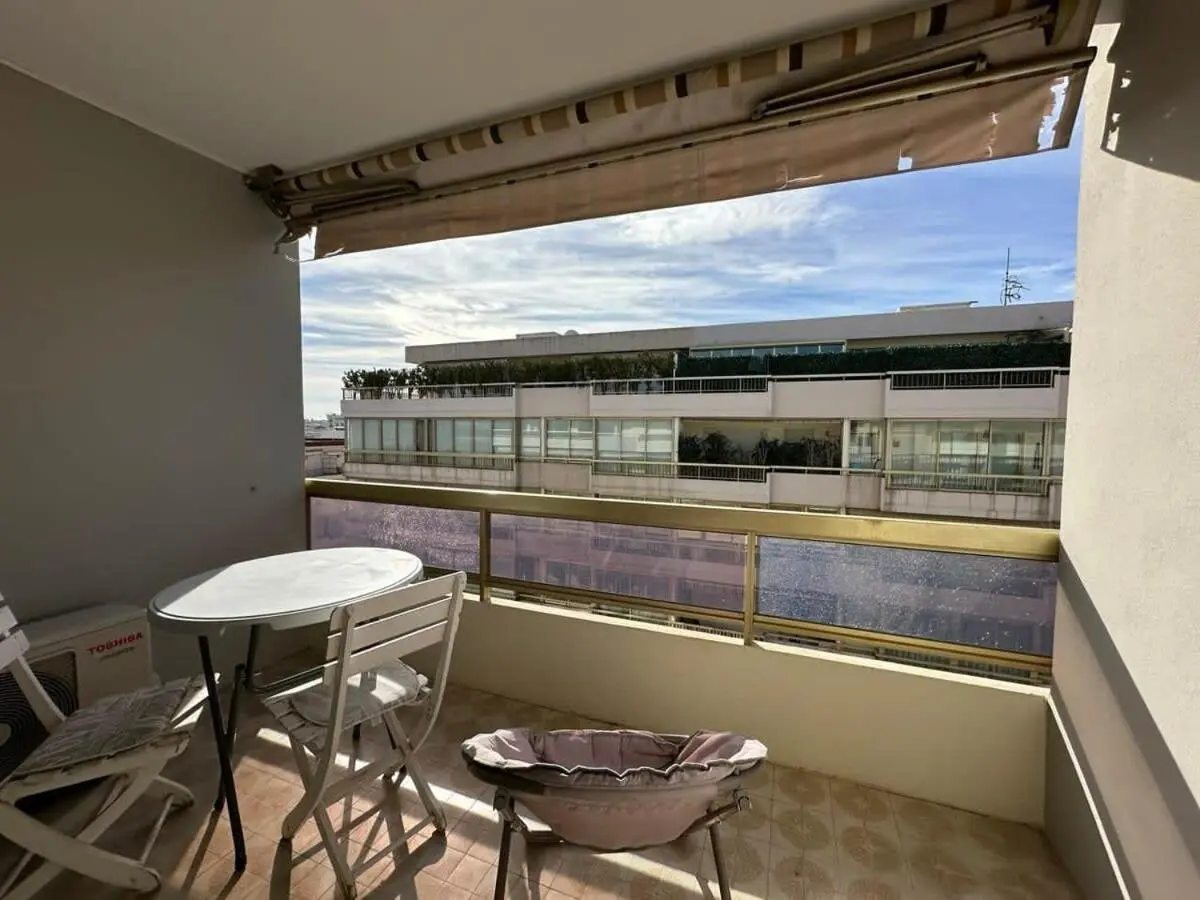 Image 5 of A017-Charmant 2 pièces à 200M de la Croisette