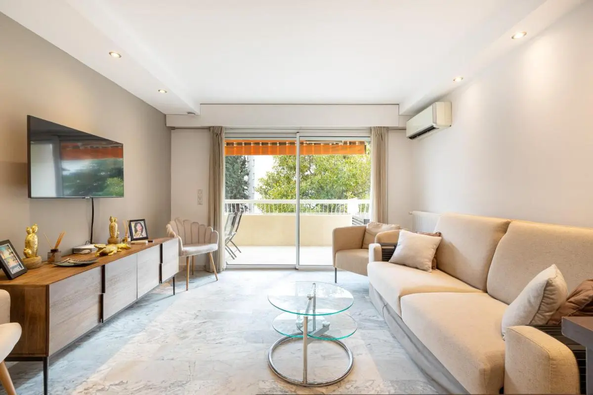 Image 4 of Agence des Résidences – Plein centre de Cannes