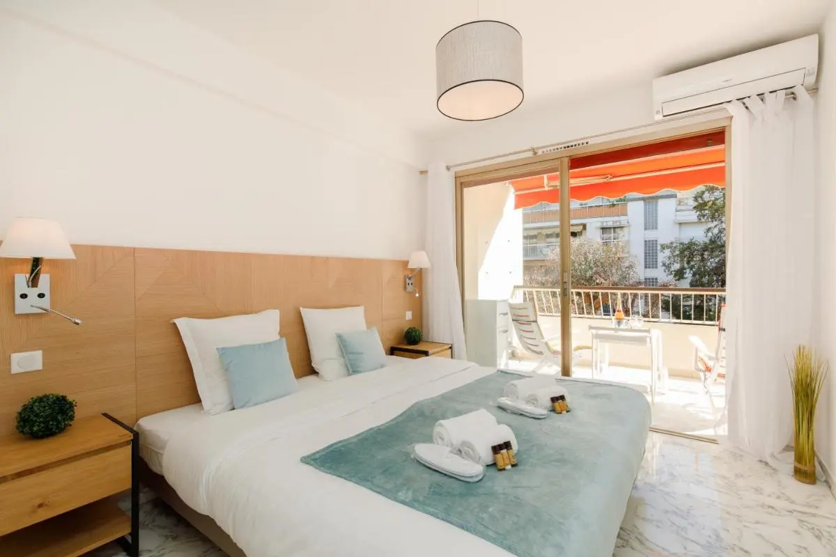 Image 1 of All Blue YourHostHelper