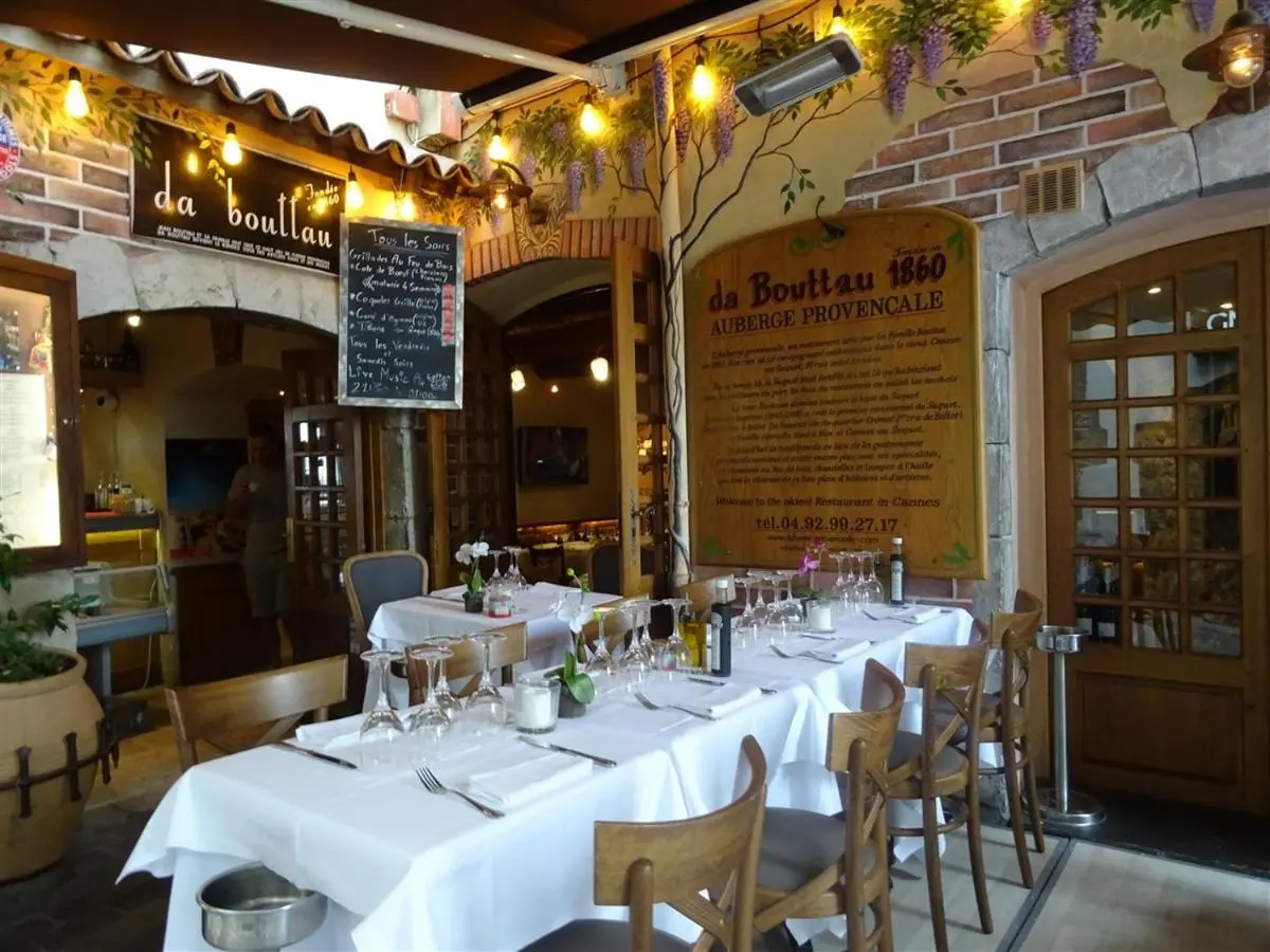 Image 2 of Apartment Rue St Antoine