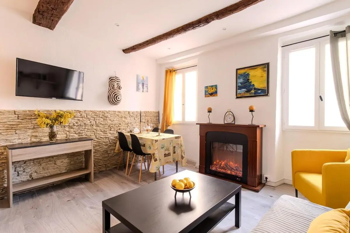 Image 4 of Apparemment charmant au cœur du Suquet