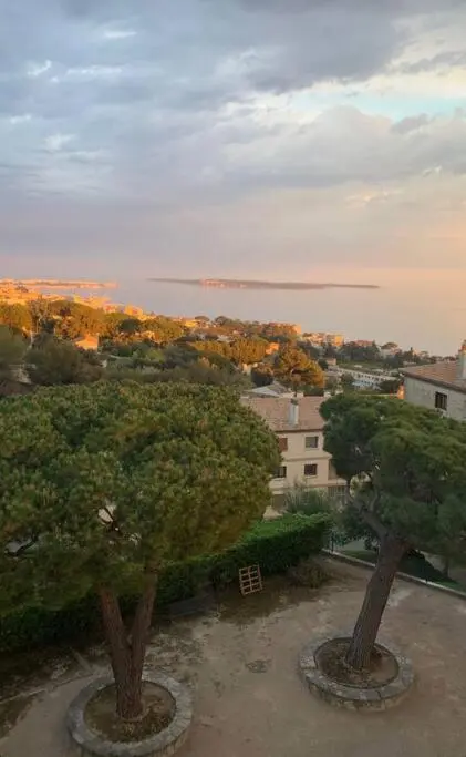 Image 4 of Appartement CANNES, vue mer triples exposition