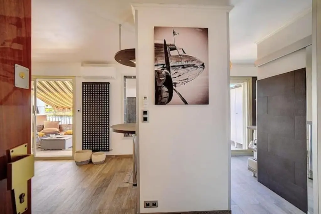 Image 1 of Beautiful 28m2 studio with balcony