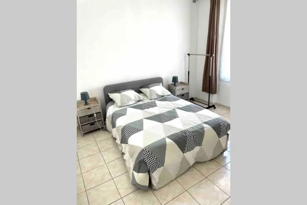 Image 1 of Bel Appartement – HYPER CENTRE – 2 pièces