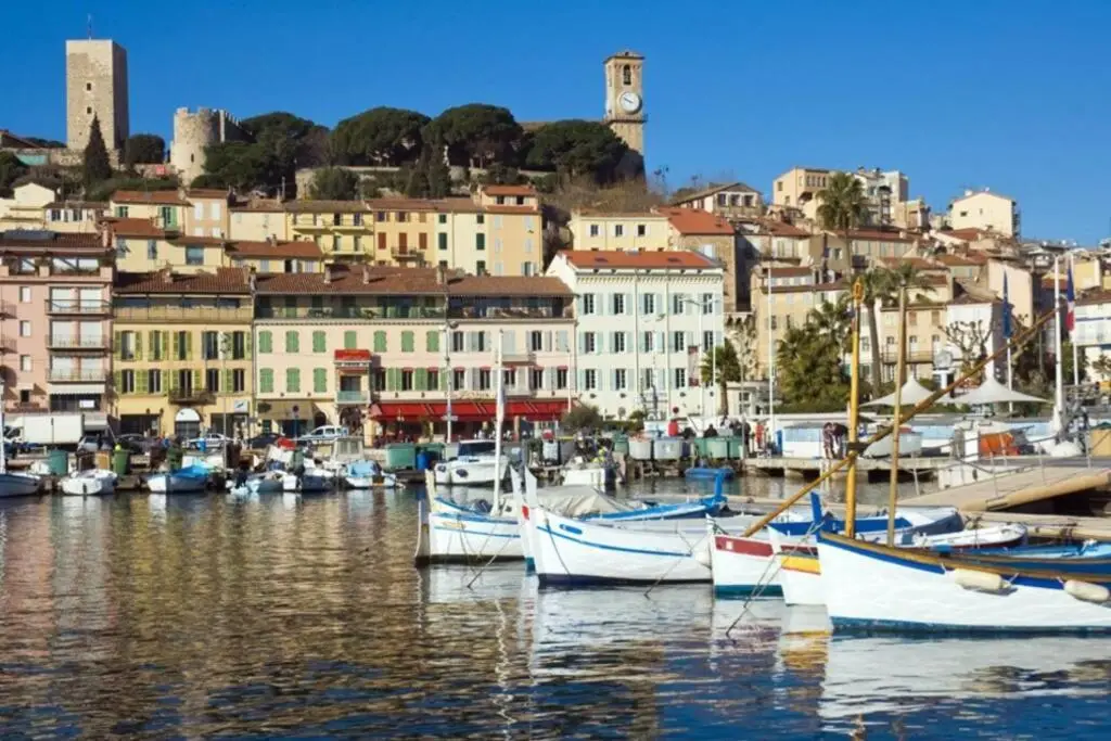 Image 5 of Bel Appartement – HYPER CENTRE – 2 pièces