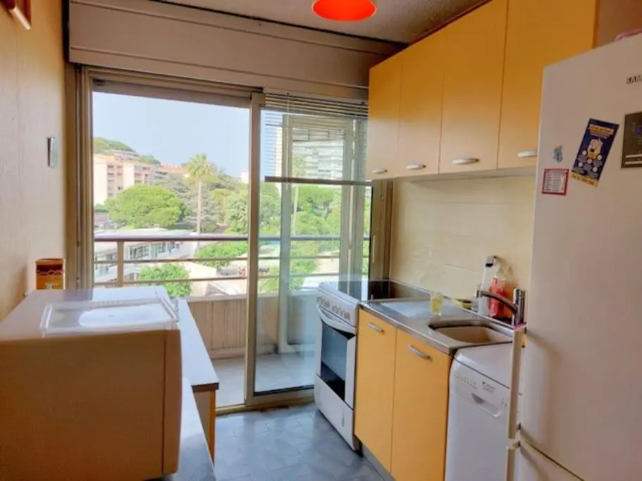 Image 3 of Bocca Baie T2 en bord de mer – Axelle Loc Appart