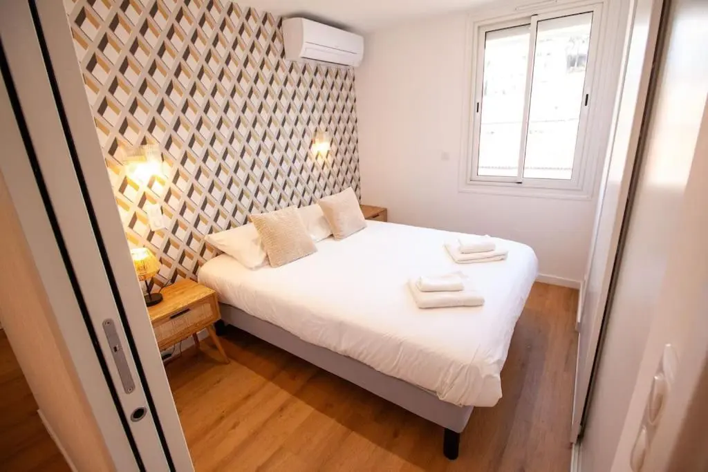 Image 1 of Brand New Central Cannes Apt 2 min walk to Palais