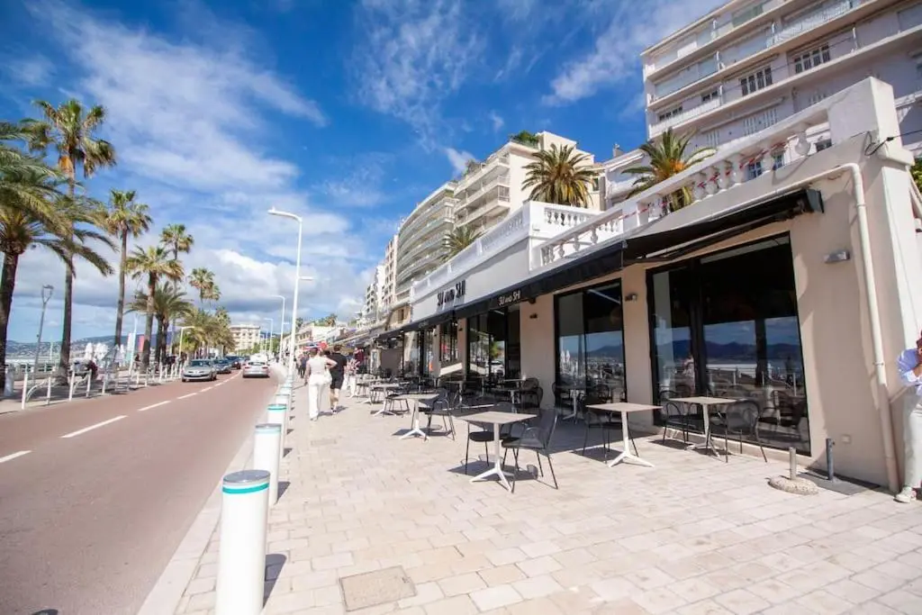 Image 5 of Brand New Central Cannes Apt 2 min walk to Palais