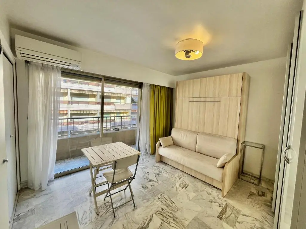 Image of Branly 3, by Welcome to Cannes