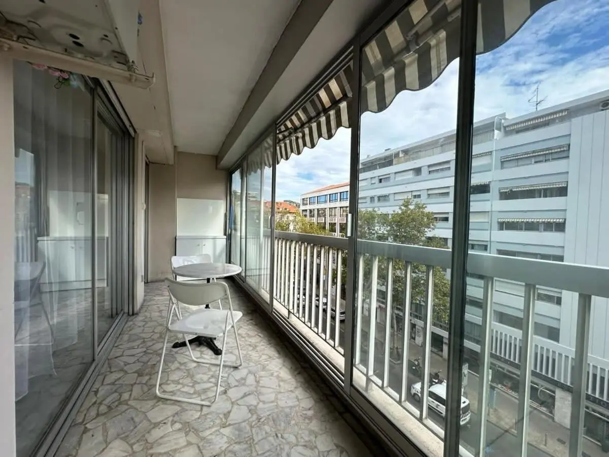 Image 5 of C062 Appart fonctionne Proche du centre Cannes