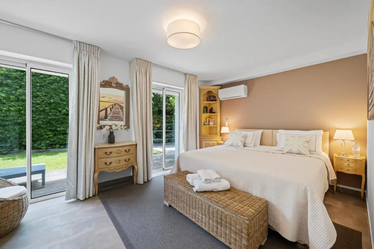 Image 1 of CANNES VILLA: 15 mins walk to beach & centre