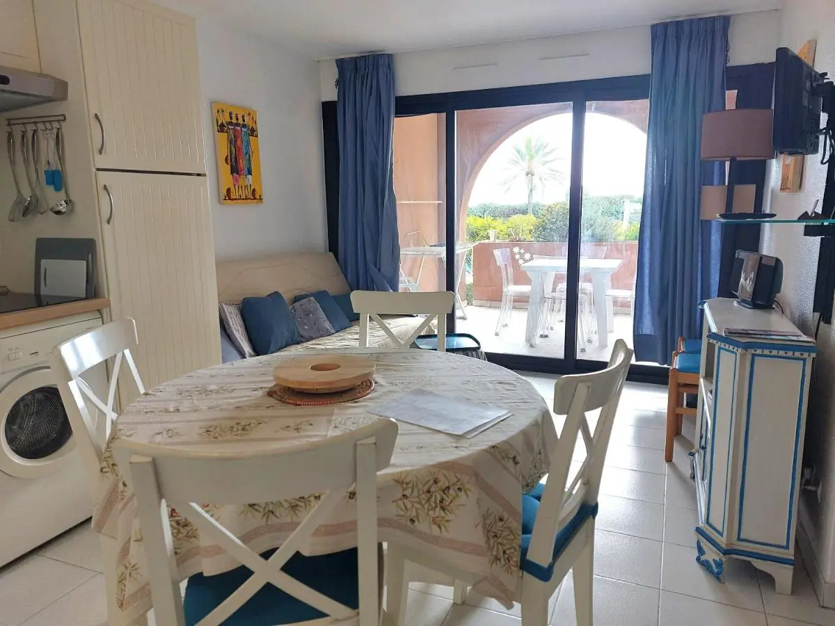 Image 4 of CARIBOU T2 piscine – Axelle Loc’Appart