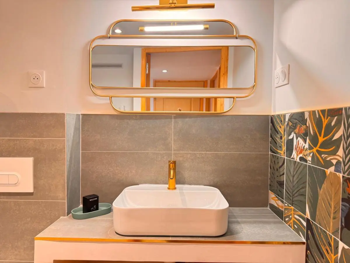 Image 5 of CB Cannes – JUNGLE