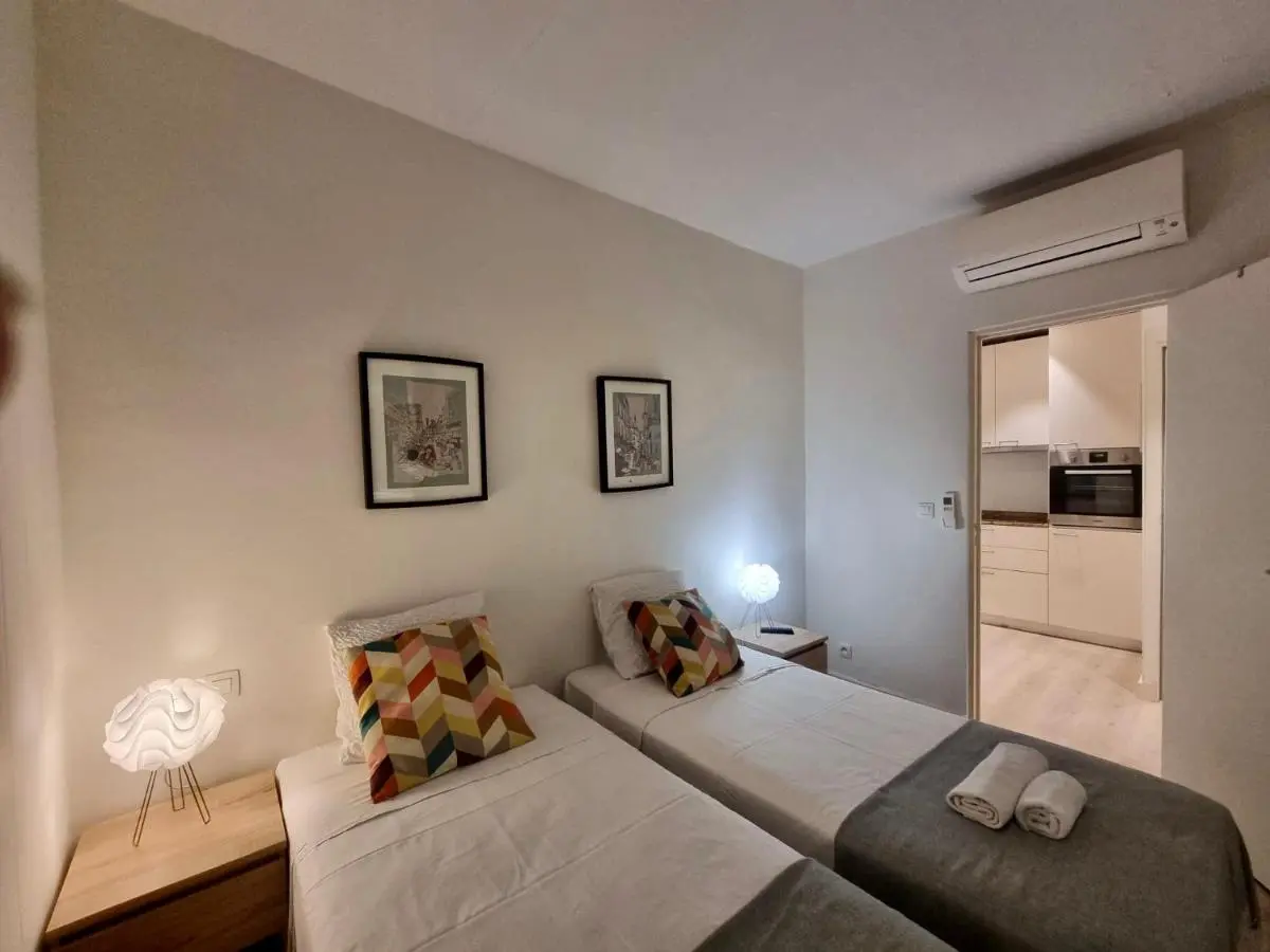 Image 5 of CLEMENCEAU Plage Palais Cannes