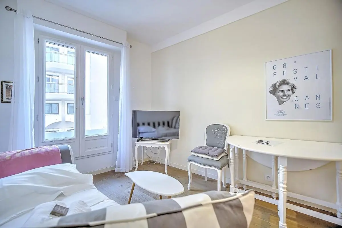Image 3 of Cannes Carré d’Or Cozy 1 BR balcony, Croisette Palais 2 mn by Olam Properties