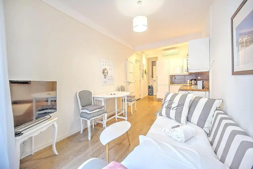 Image of Cannes Carré d’Or Cozy 1 BR balcony, Croisette Palais 2 mn by Olam Properties