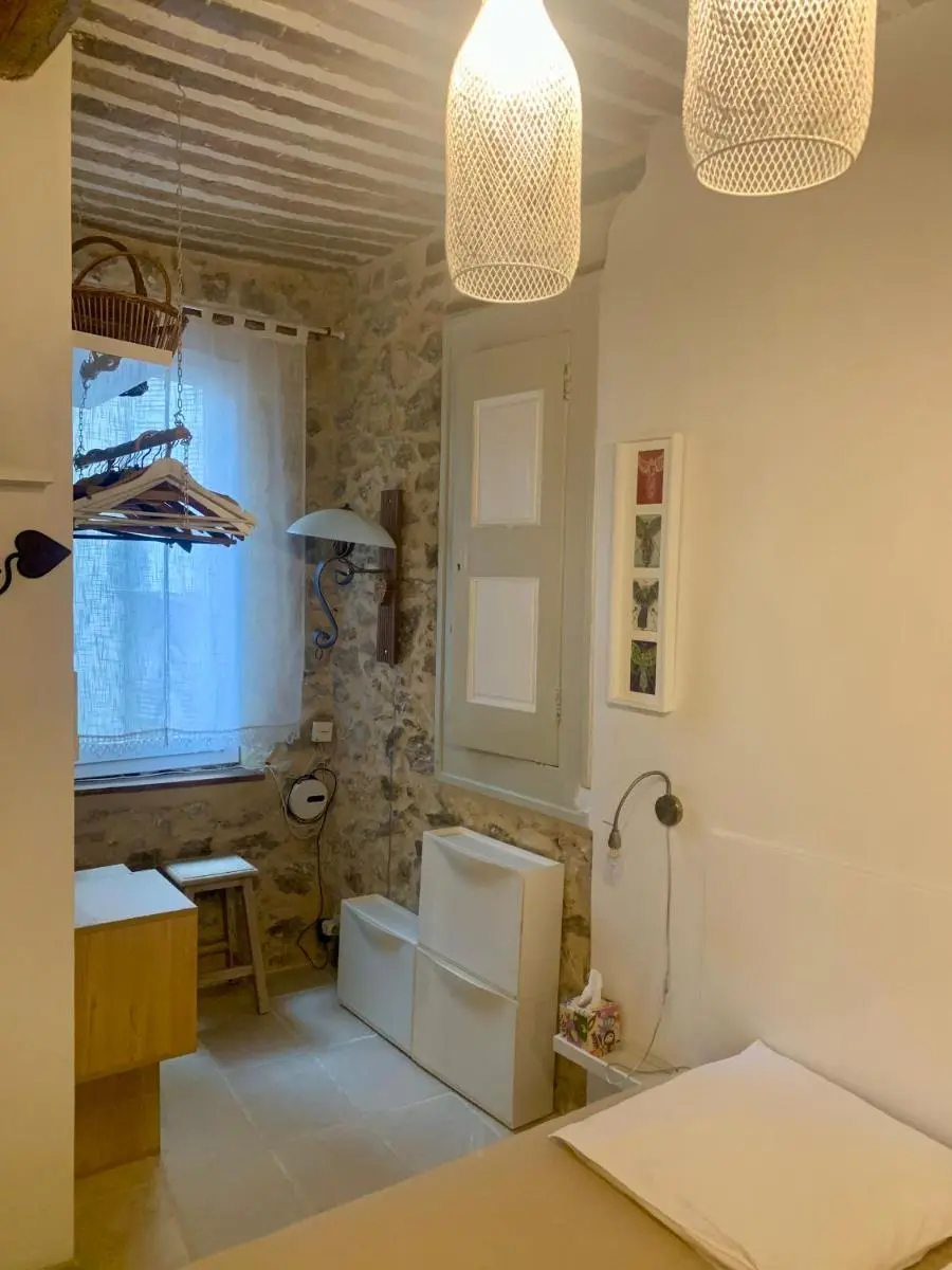 Image 4 of Cannes Suquet appartement cosy