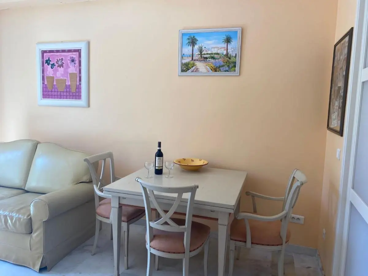 Image 1 of Cannes directly on the Sea