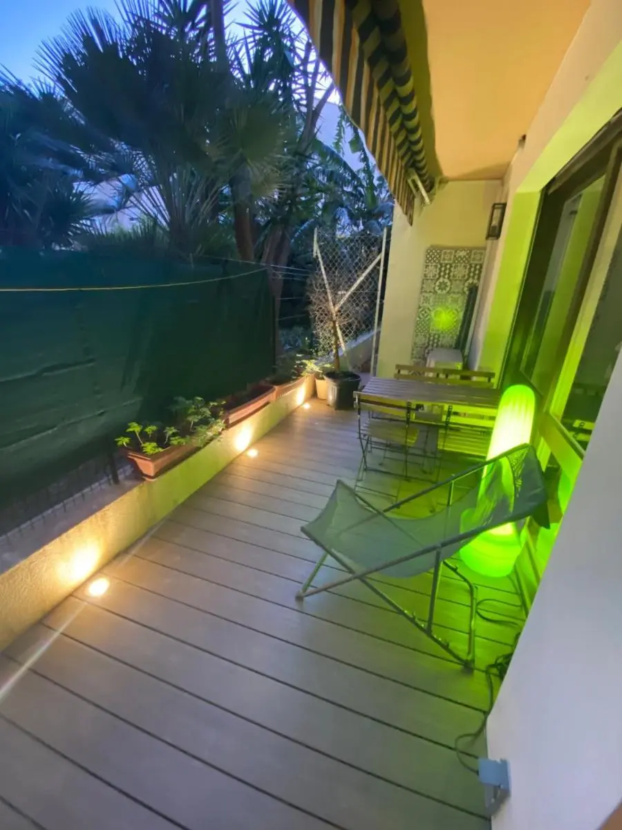 Image 3 of Charmant studio climatisé au calme proche Plage et Palais des Festivals