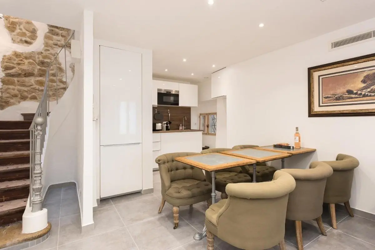 Image 2 of Charming house