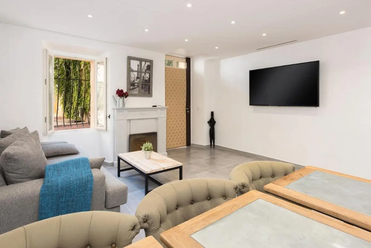 Image 4 of Charming house