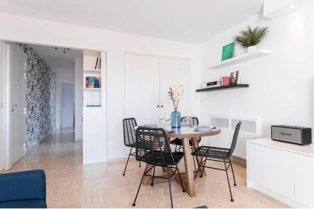 Image 3 of Cocoon with garden near the sea