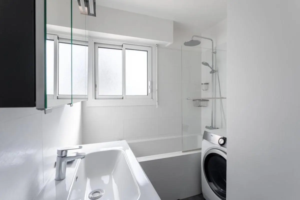 Image 6 of Cocoon with garden near the sea