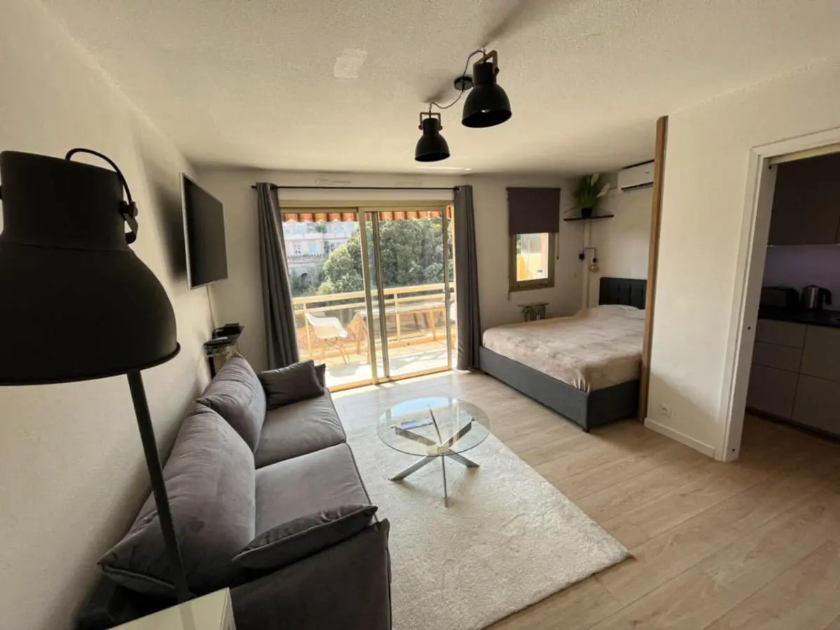 Image 2 of Cozy studio apartment in Cannes – AC-Self check-in