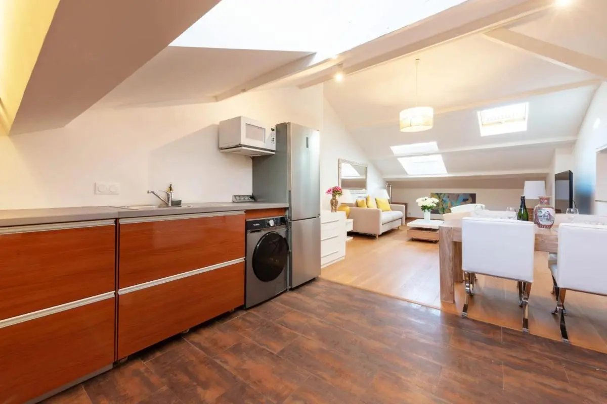 Image 4 of Elegant 1-Br apartment 3 minutes from la Croisette